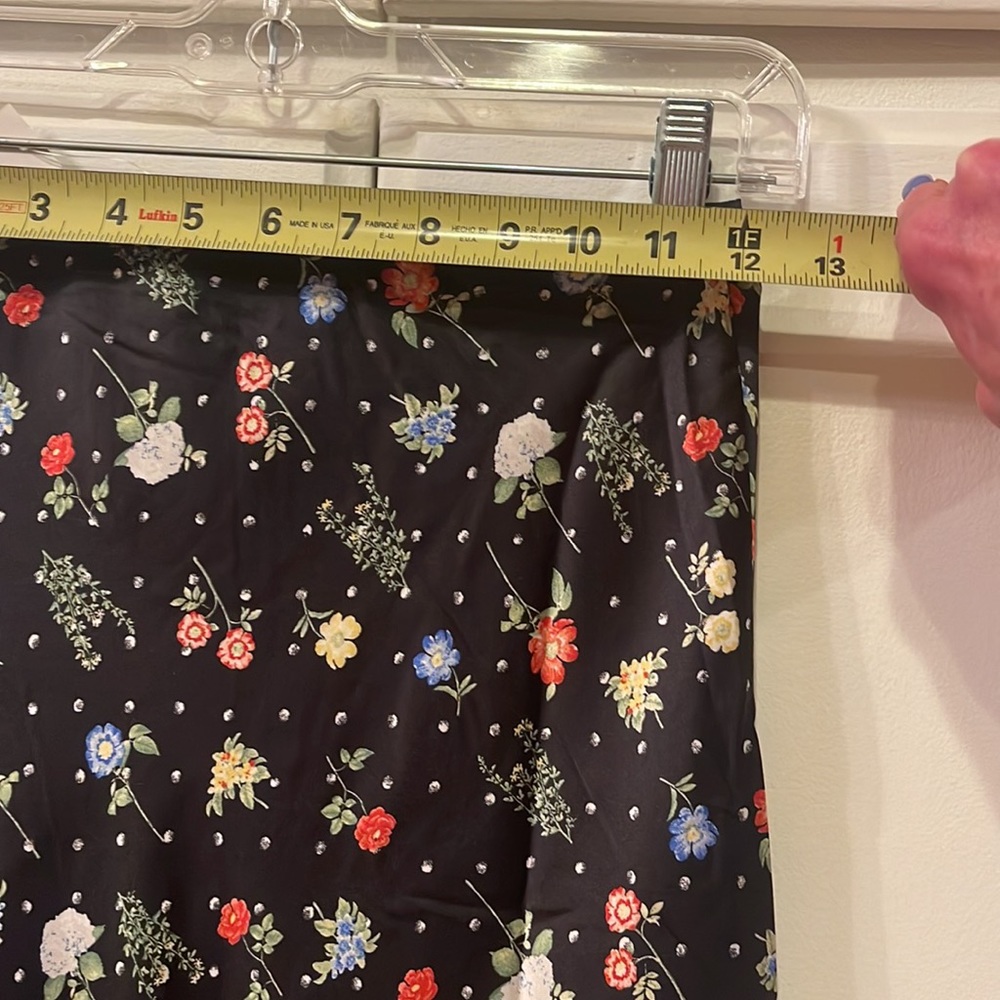 Brand New! With tags. Francesca satin skirt. Small - Picture 5 of 5